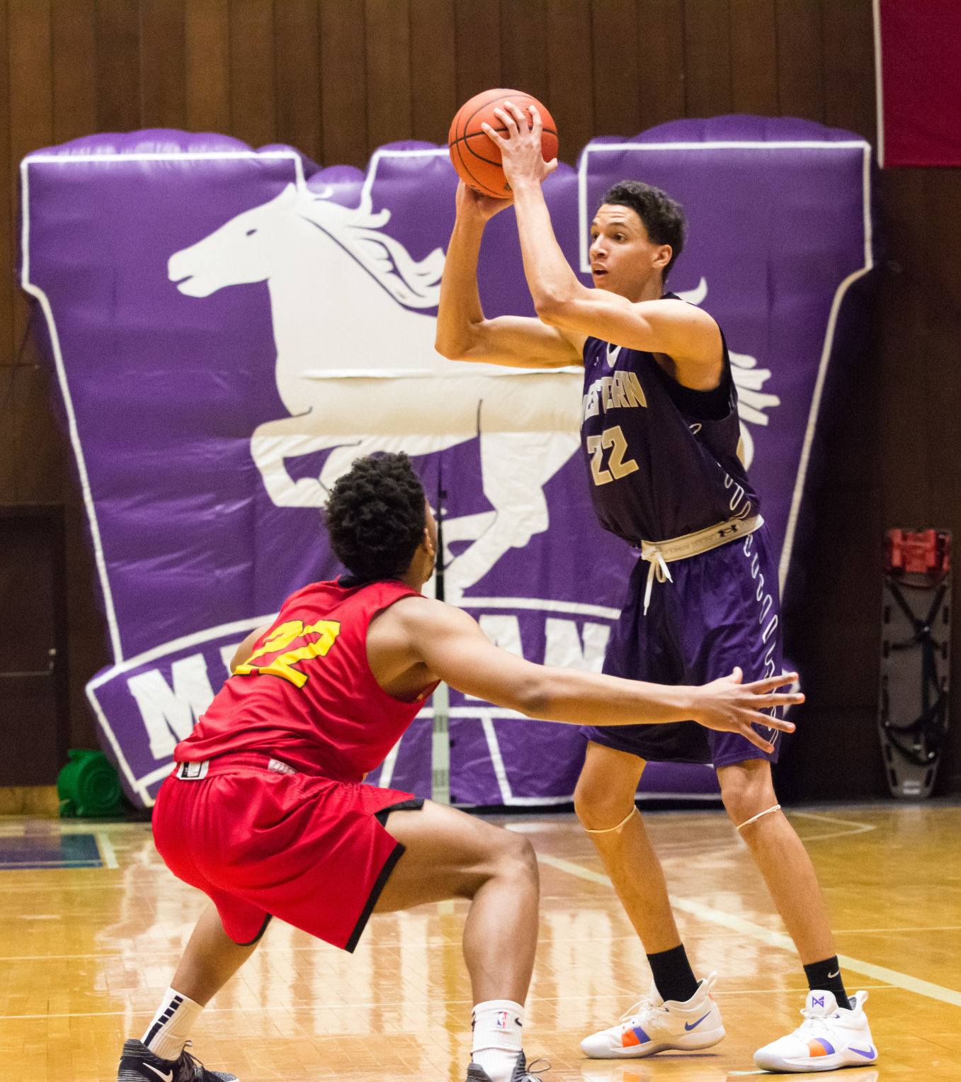 Men's Basketball vs Guelph - Aaron Tennant